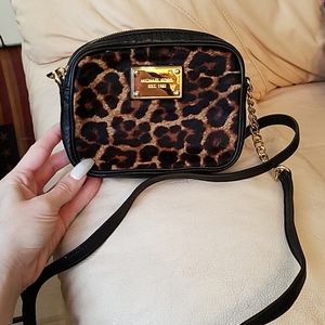 Michael Kors leapord crossbody